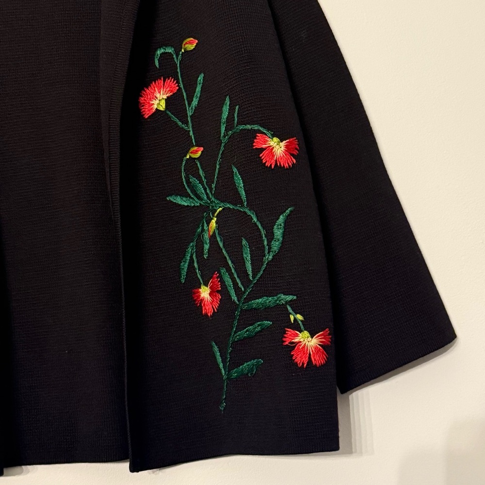 🌹 Alberto Imports Vintage Italian Embroidered Beaded Sweater | Made in Italy - Picture 3 of 10